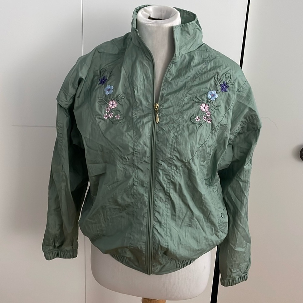 Bintage Bold Sport 90s green embroidered nylon jacket